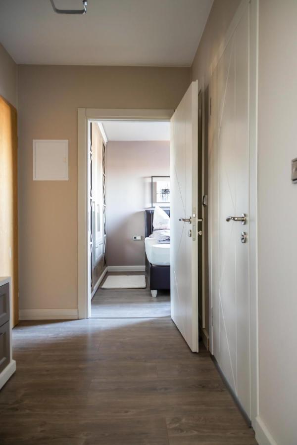 Deluxe Apartment Mit Tiefgarage In Naehe Messe-Bmw-Porsche-Dhl-Flughafen-Flugzeugwerk Der Deutsche Aircraft Leipzig Extérieur photo